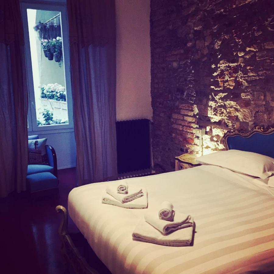 Velvet Loft - Santo Spirito Apartment Firenze Eksteriør billede